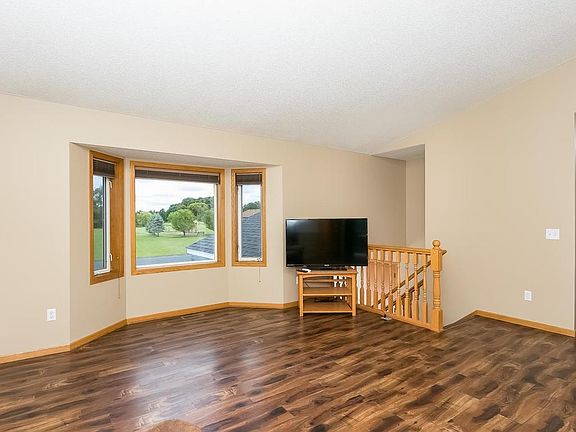4th image of 1873 223rd Ln NE