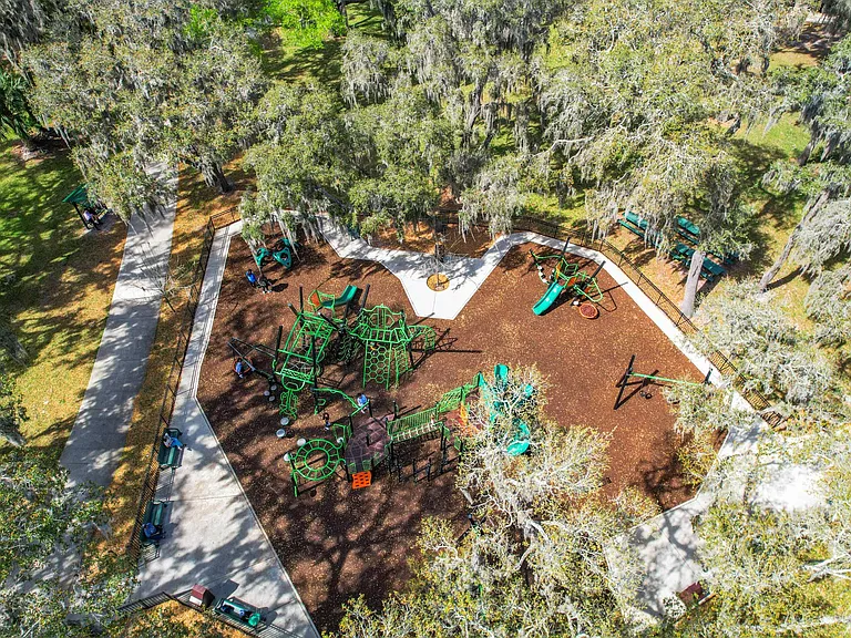 489 Harvest Oak Ct — Photo 37