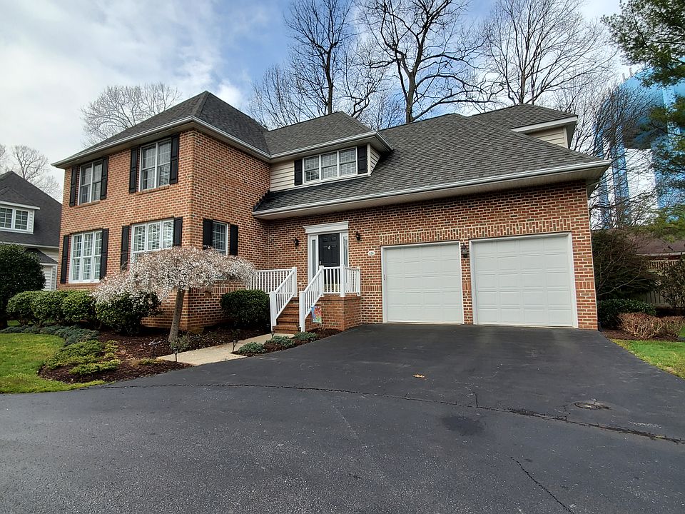 1st image of 614 Brownstone Dr #8