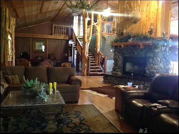 2nd image of 2303 N 383rd Hwy