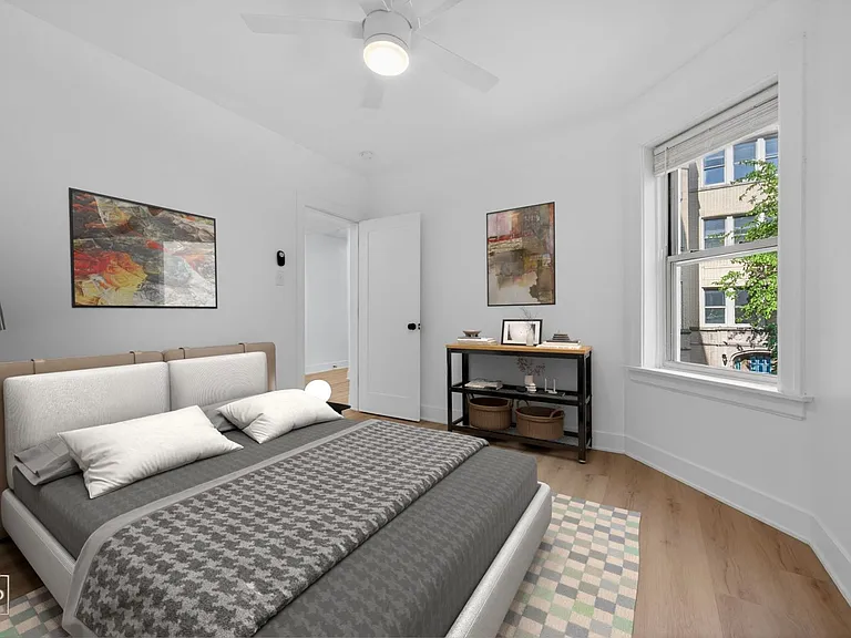 6310 N Artesian — Photo 27