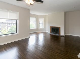 920 W Belle Plaine Ave #1, Chicago, IL 60613
