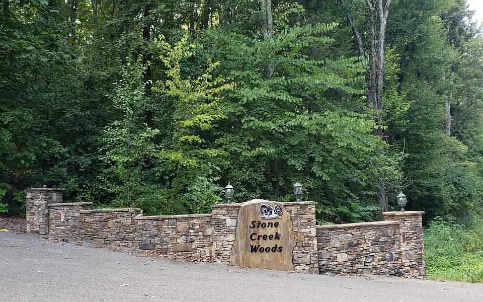 1st image of 12 Shady Ln