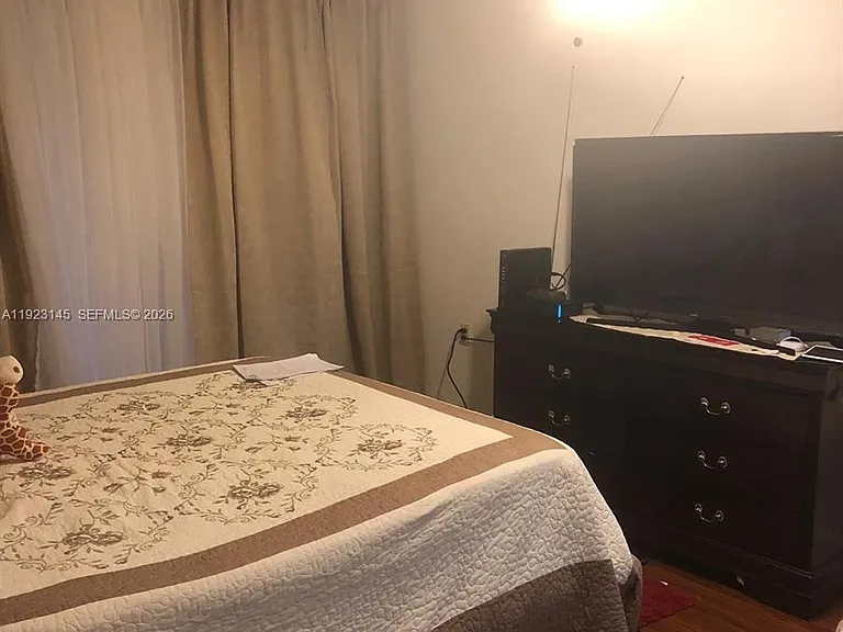 1207 Bahama Bnd #E2 — Photo 20