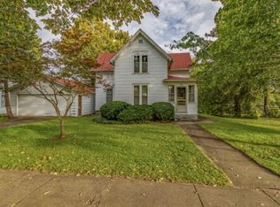 433 Perley Ave, Pecatonica, IL 61063