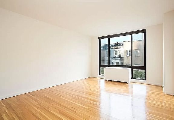 3rd image of 48 W 68th St APT 3E