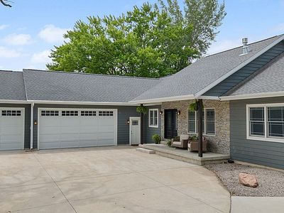 21 Timberlane Dr, Clear Lake, IA, 50428