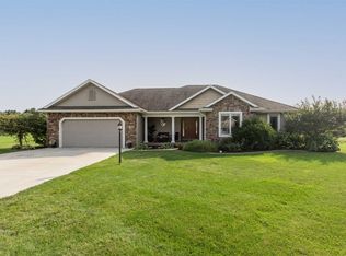 30256 Quail Pointe Dr, Granger, IN 46530