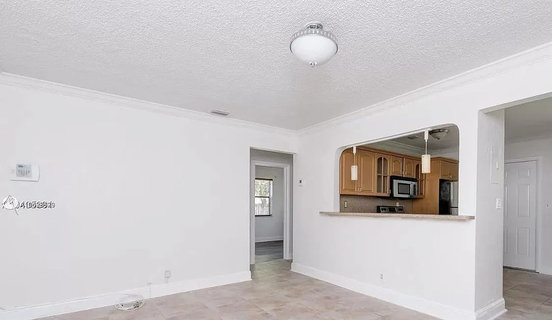 4 bed, 1200 sqft, $2,800 — Photo 2