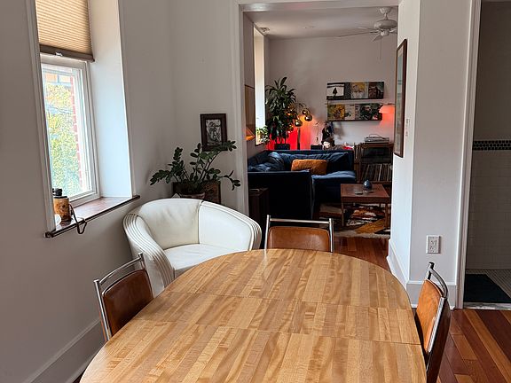 3rd image of 235 W Girard Ave