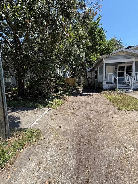 2 bed, 736 sqft, $1,895 — Photo 2