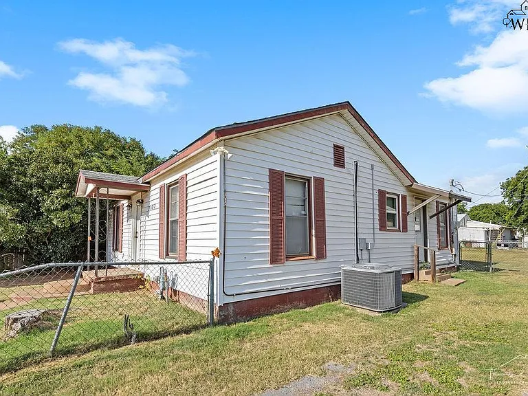 3107 Garfield St — Photo 32
