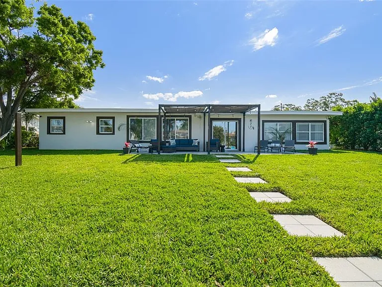 3922 Fontainebleau Dr — Photo 46