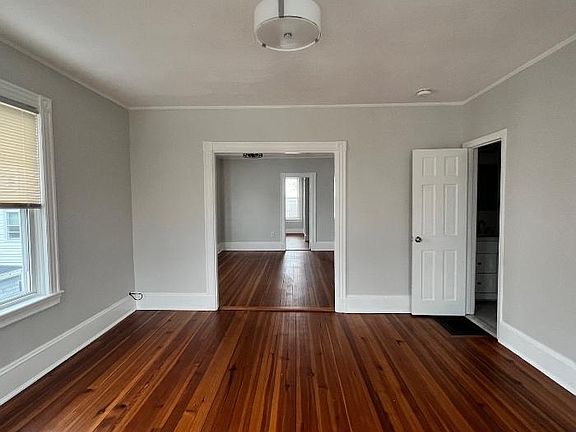 5th image of 247 School St #3