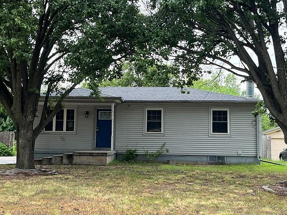 2nd image of 580 Turkle Ave