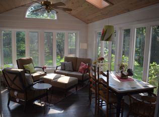 185 N Ridge Dr, Perrysburg, OH 43551