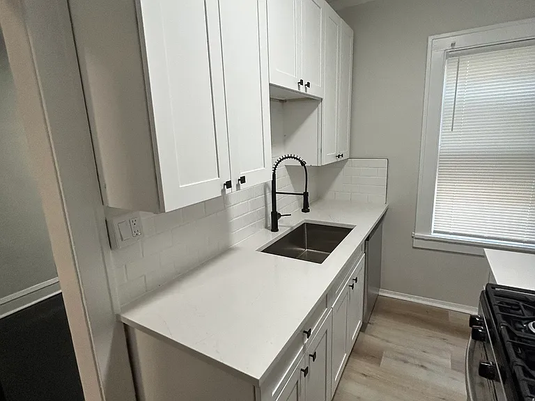 2373 Euclid Heights Blvd #4 — Photo 16