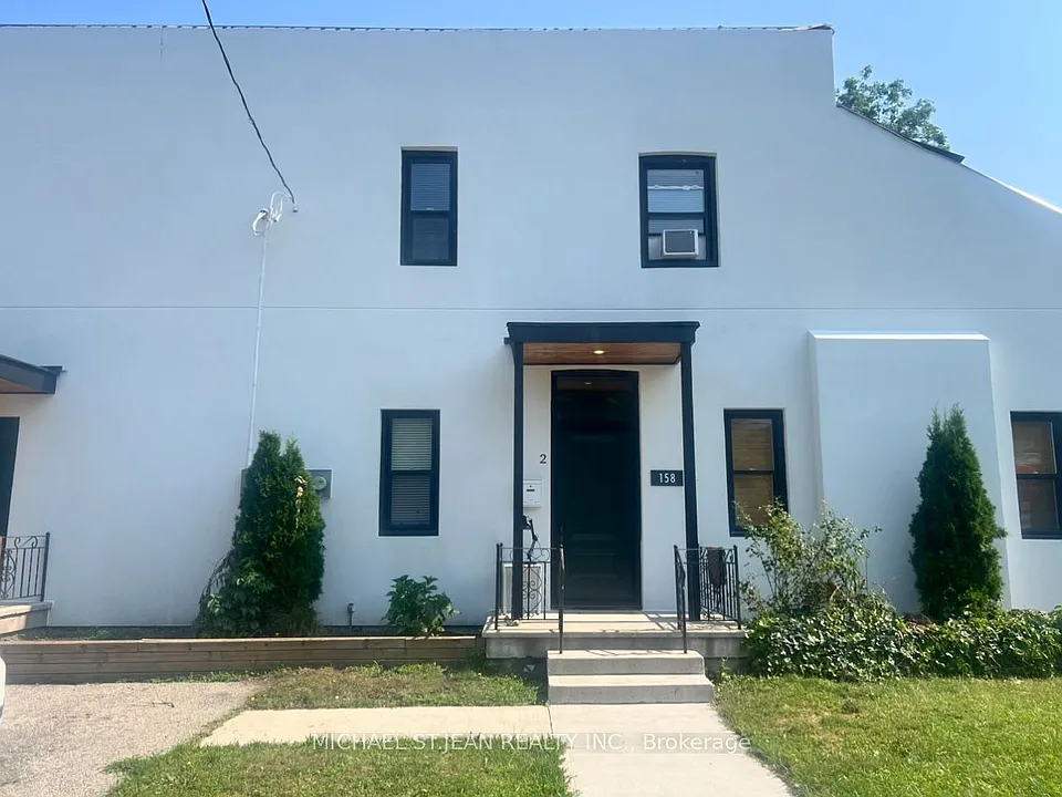 158 Wellington St S #2