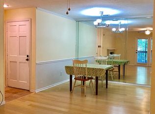 611 Tuxworth Cir, Decatur, GA 30033