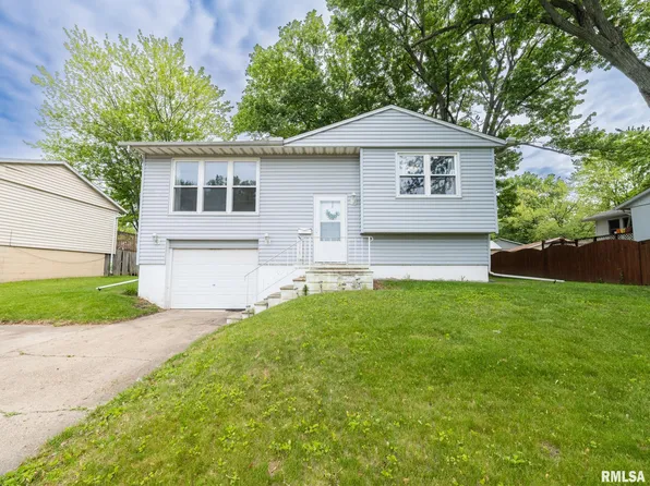 1402 Lincoln Rd, Marquette Heights, IL 61554