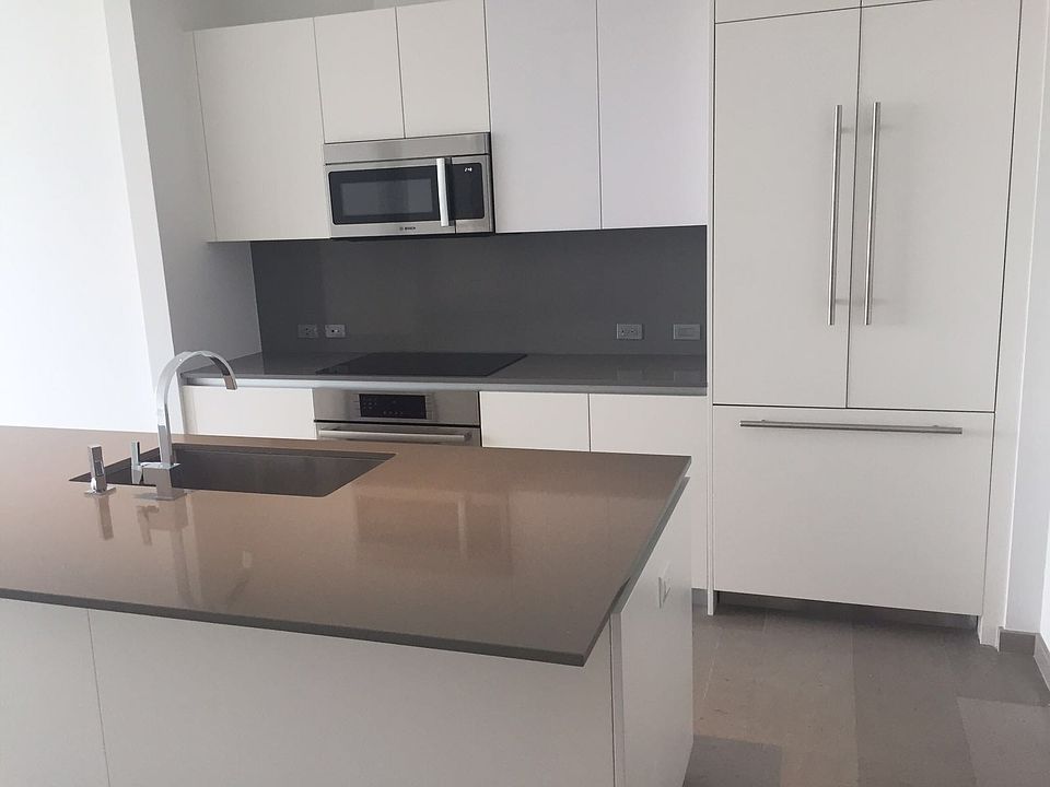 1st image of 68 SE 6th St #2706