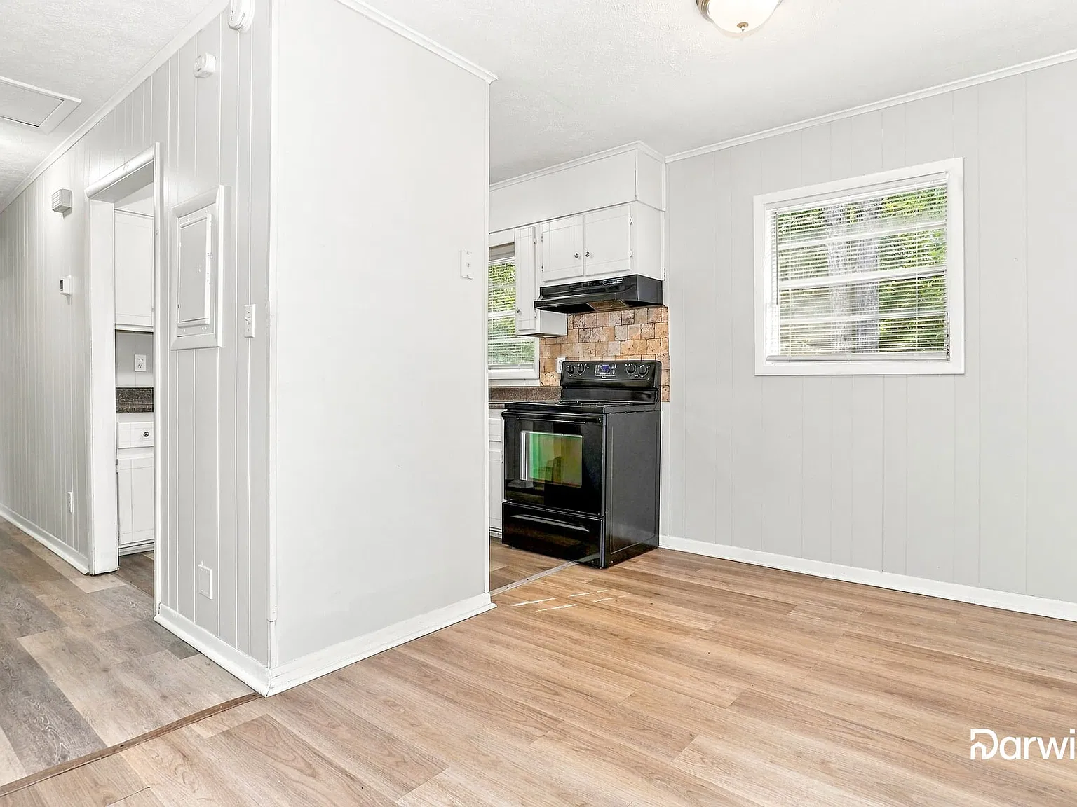 3 bed, 2.0 bath, 1161 sqft, $1,495 — Photo 3