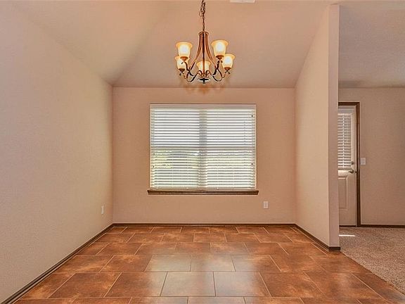 4th image of 1929 Evans Ct