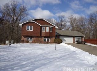 981 118th Ln NW, Coon Rapids, MN 55448
