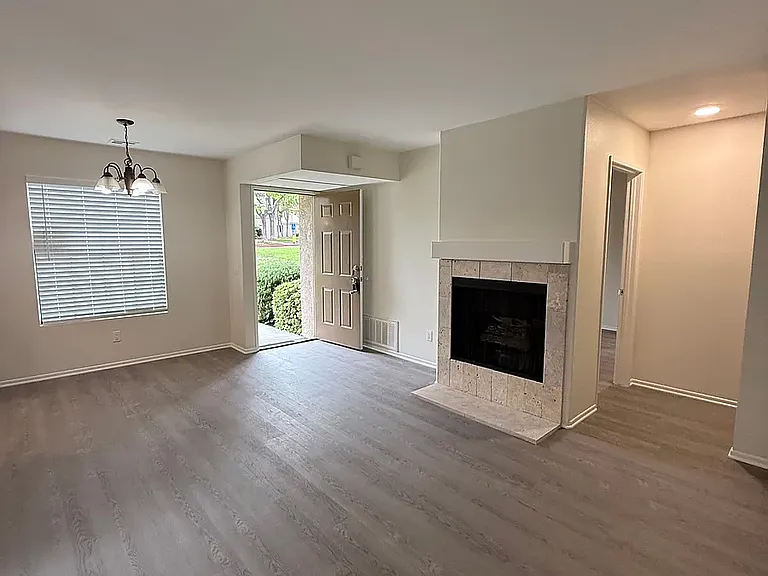 10371 Azuaga St #151 — Photo 9