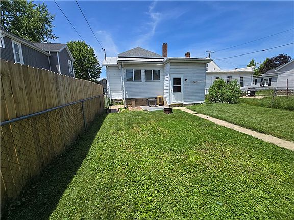 5th image of 142 N Main St