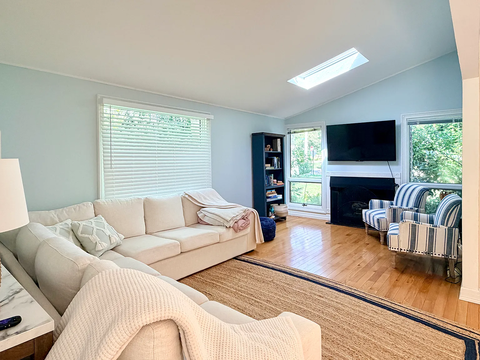 3 bed, 1296 sqft, $7,000 — Photo 4