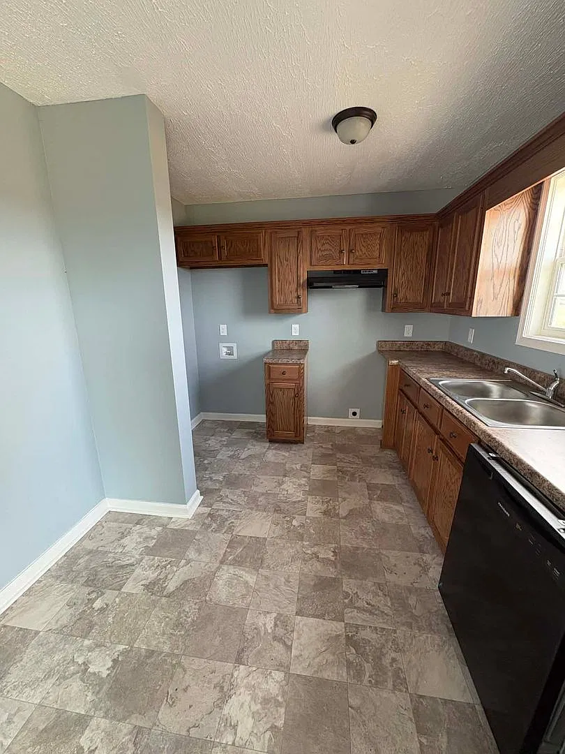 Country Living Comfort! — Photo 4