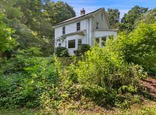 11 Center Rd, Woodbridge, CT 06525