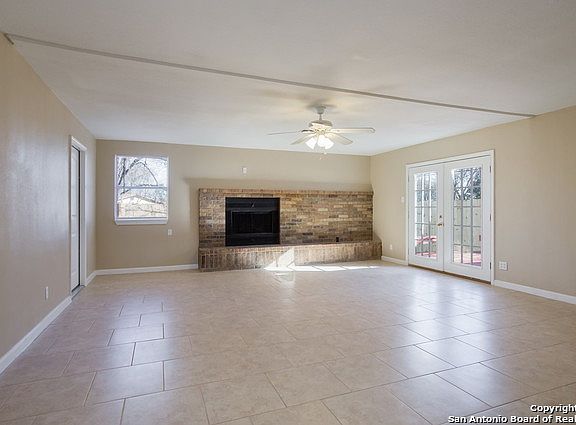 4th image of 1623 Arroya Vista Dr
