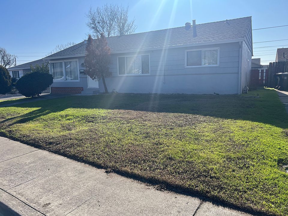 1st image of 225 Empire Pl
