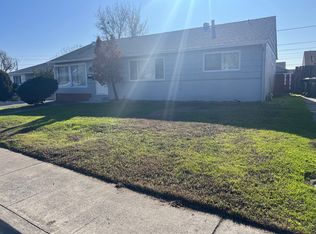 225 Empire Pl, Fairfield, CA 94533
