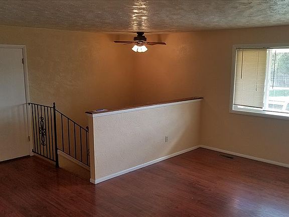 5th image of 504 S Marjorie Ave