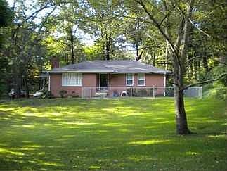 2nd image of 1349 Champaign Ave