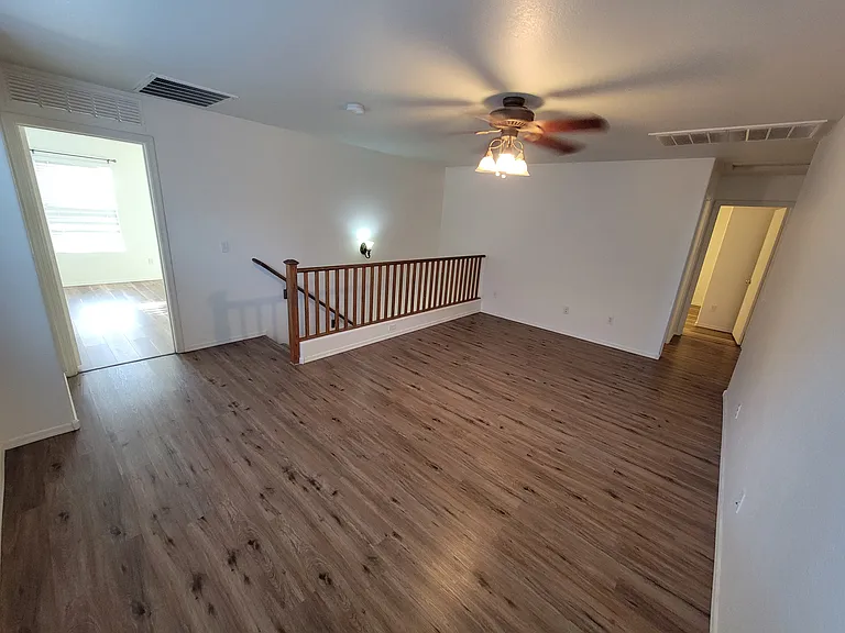 1289 E Clifton Ave — Photo 26