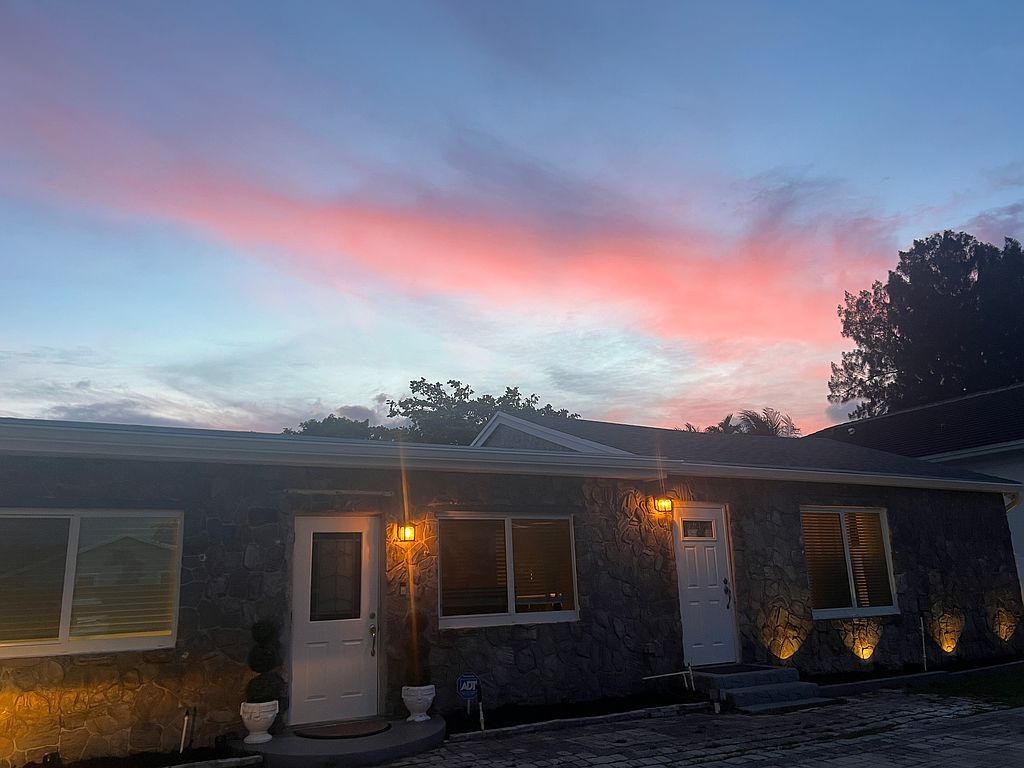 1965 SW 28th Ave - Property Image