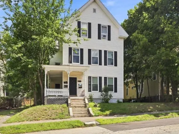 325 Walnut St #3, Manchester, NH 03104
