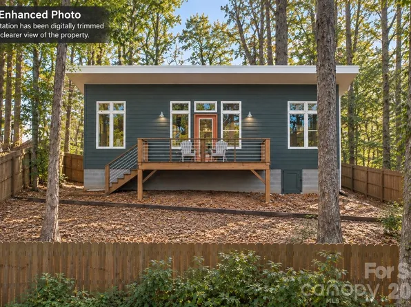 59 Country Cove Ct, Leicester, NC 28748
