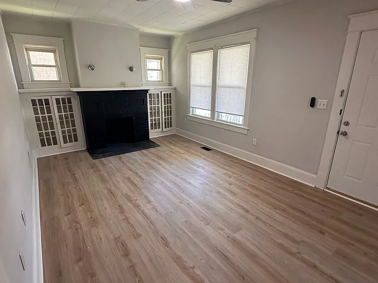 125 Lee Ave — Photo 4