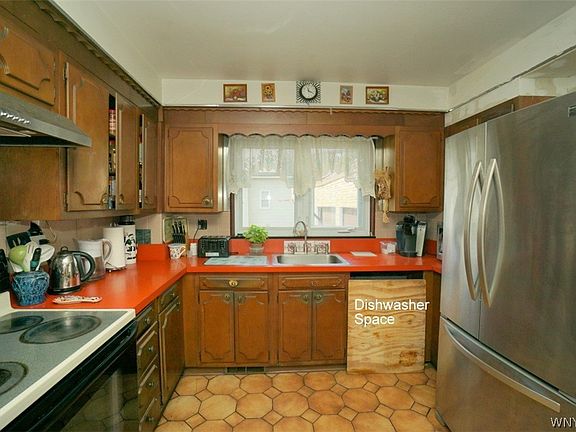 2nd image of 52 Delray Ave