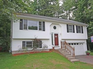 37 Greentree Cir, Springfield, MA 01118