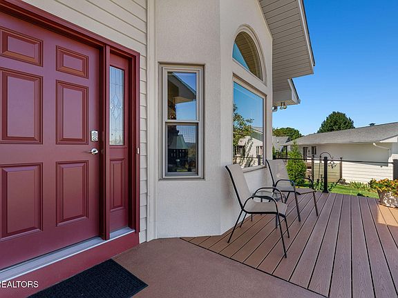 3rd image of 119 Tooweka Cir