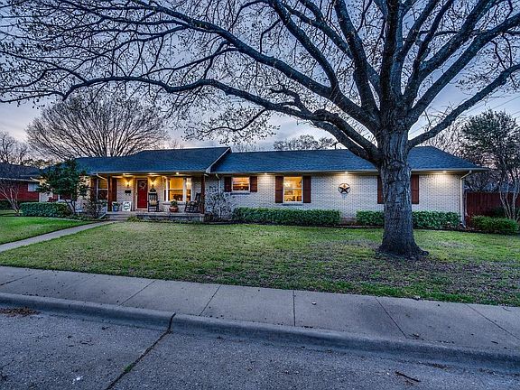 3rd image of 409 Clark Ln