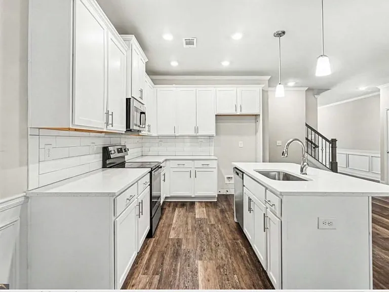 5676 Rockfern Dr — Photo 12