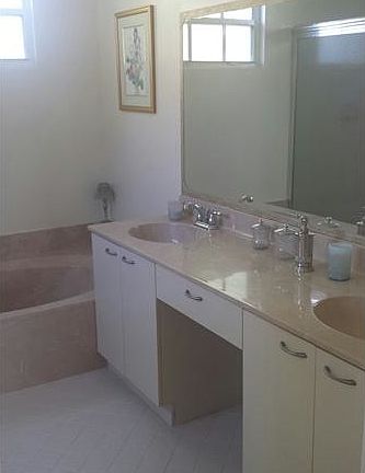 5th image of 116 NW 118th Dr