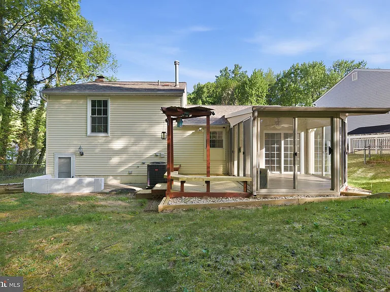 7625 Sheffield Green Way #7625 — Photo 23